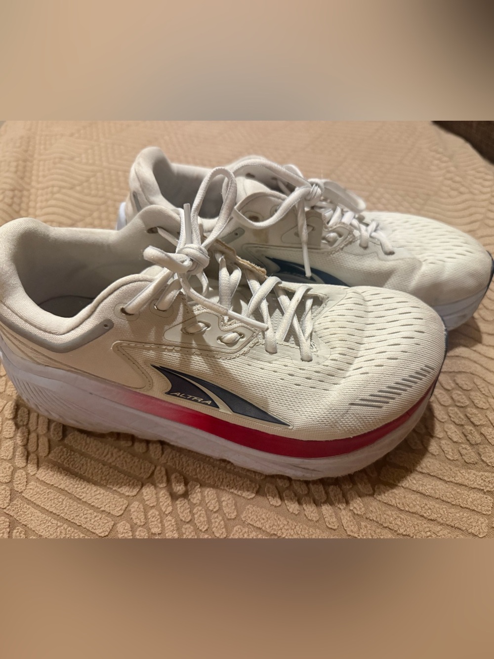 Altra Women's Via Olympus Sz 7.5